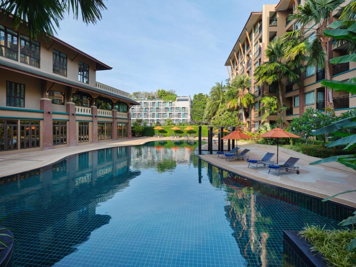 Novotel Phuket Vintage Park מלון