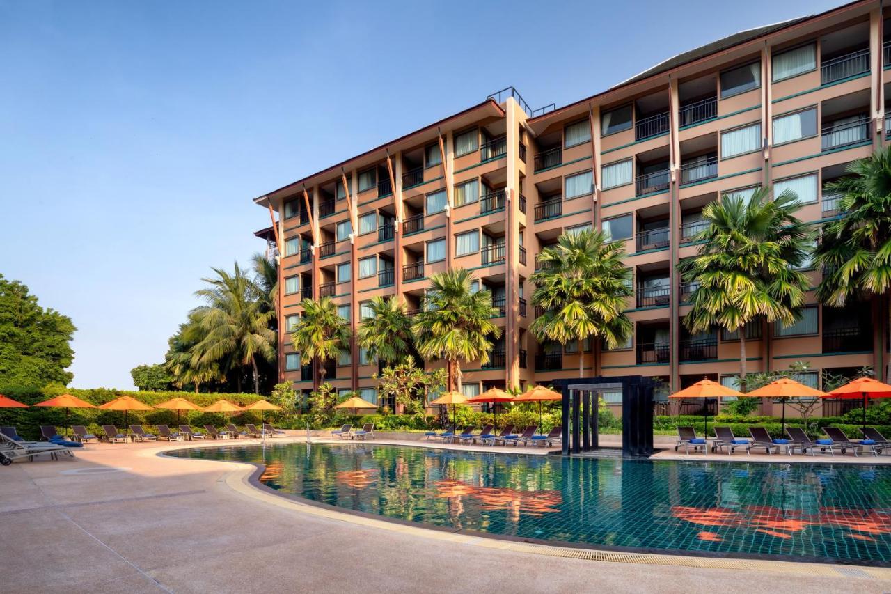 Novotel Phuket Vintage Park מלון Patong
