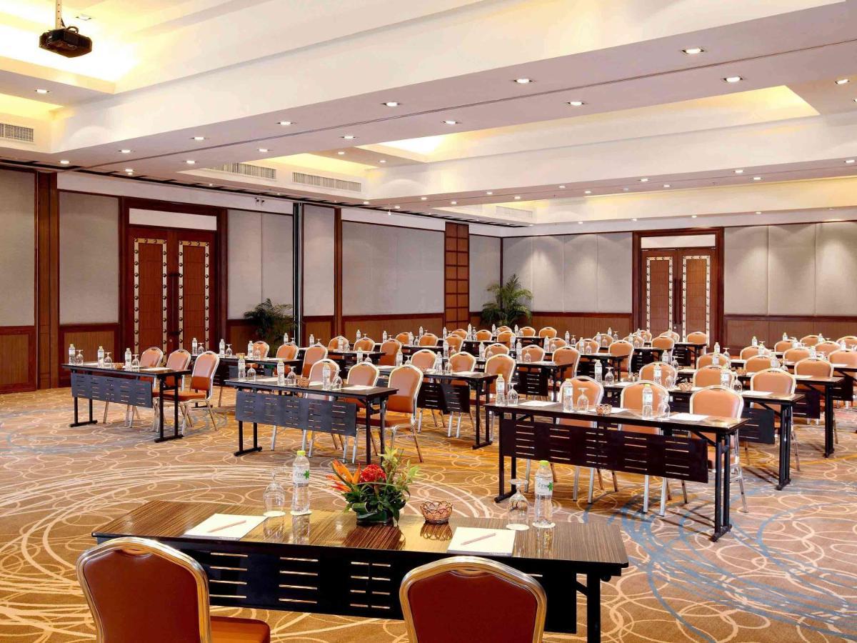 Novotel Phuket Vintage Park מלון